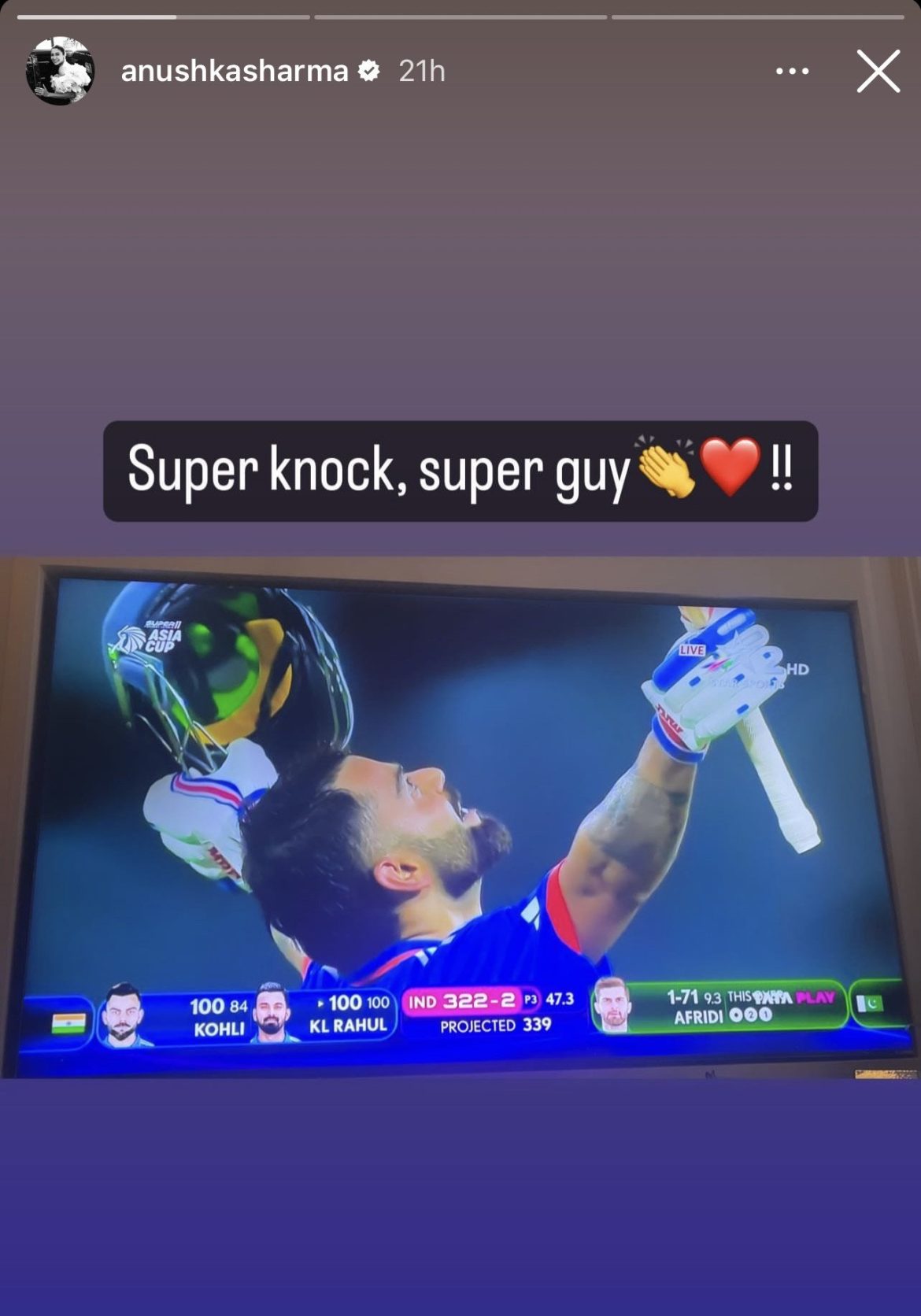 Anushka, Athiya cheer on ace cricketer husbands Virat and Rahul