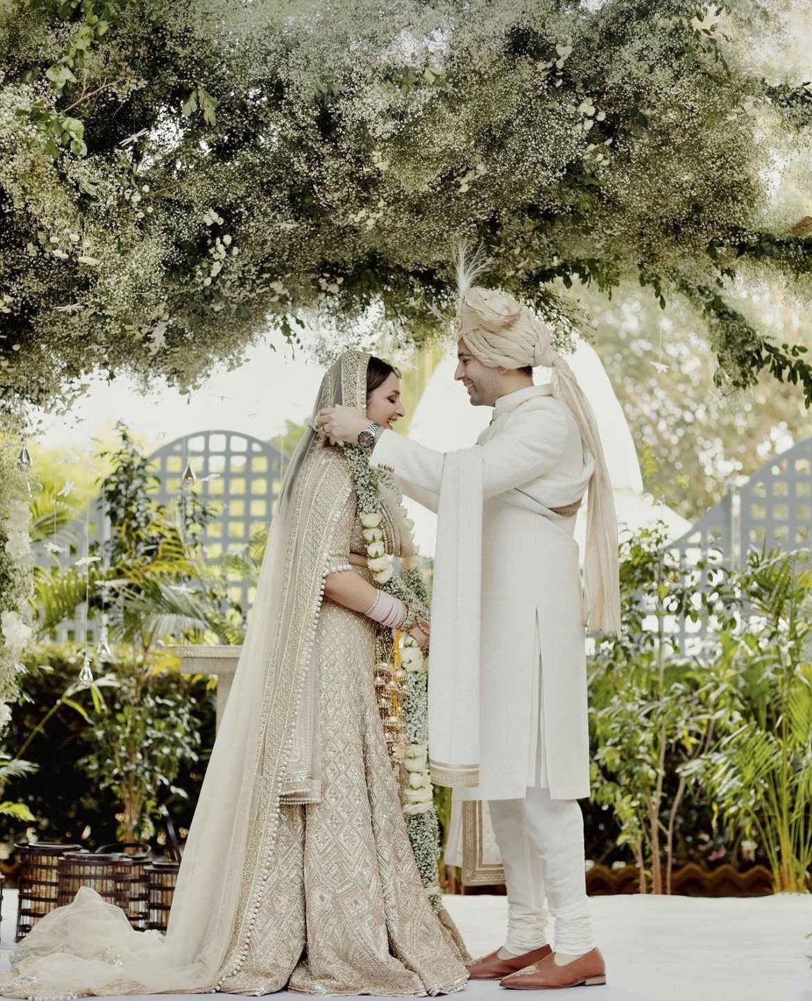 Breaking down Parineeti's bridal outfit and wedding jewelry