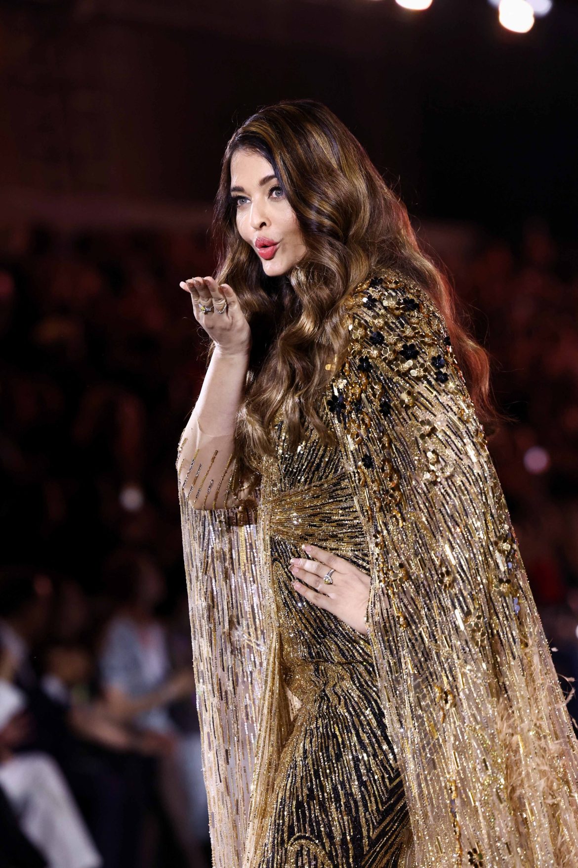Aishwarya Rai Bachchan exudes 24-karat gold charm in heavy gown at Paris Fashion Week - India Today