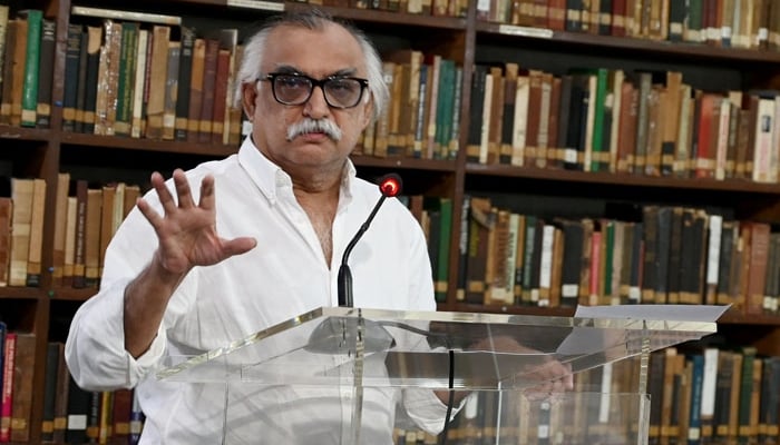 FIA registers case against ex-FBR chief Shabbar Zaidi over ‘unauthorised Former FBR Chairman Syed Shabbar Zaidi speaks at a session organized by the Pakistan Institute of International Affairs, Karachi, September 13, 2025. — APP