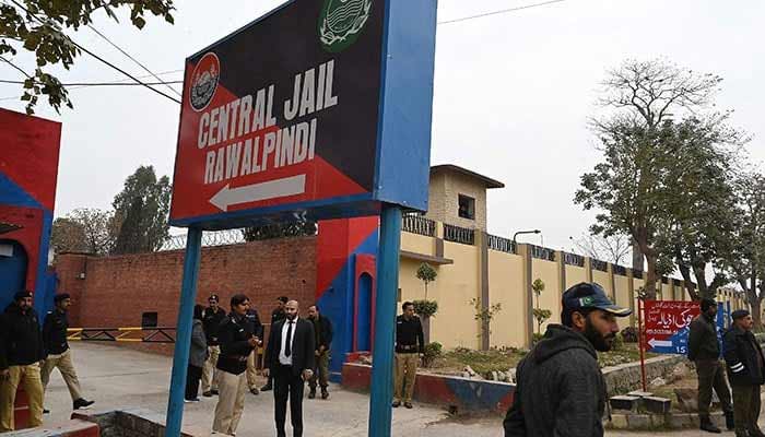 IHC larger bench suspends order lifting ban on prisoners’ political Police personnel stand outside the entrance of Adiala jail during a hearing of jailed former prime minister Imran Khan, in Rawalpindi on January 30, 2024. — AFP