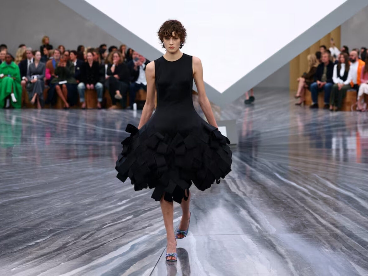 Jonathan Anderson's debuts on Paris runway