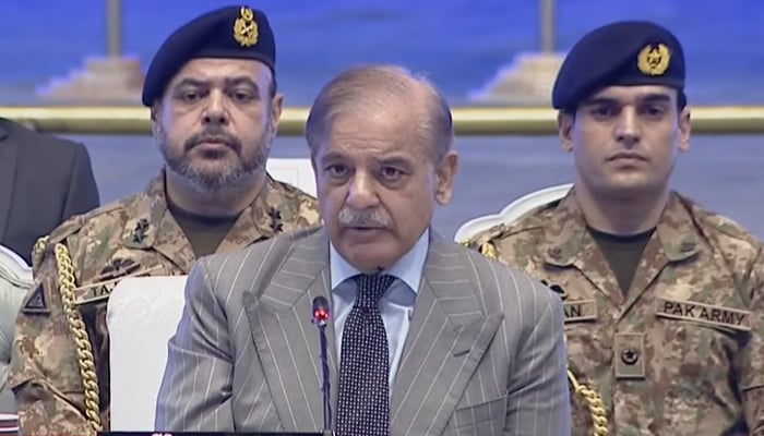 PM Shehbaz highlights Pakistan’s role as regional transport, economic hub PM Shehbaz Sharif addresses Regional Transport Ministers’ Conference in Islamabad on October 24, 2025. — YouTube/Geo News