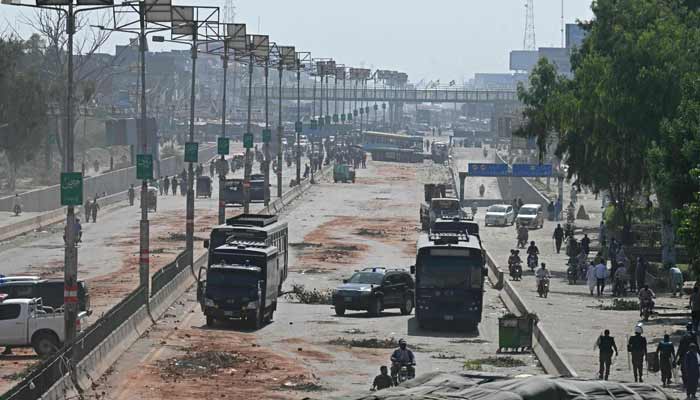 Political analysts weigh in on federal cabinet’s decision to ban Police personnel patrol a street following crackdown on Tehreek-e-Labbaik Pakistan (TLP) party activists during an anti-Israel protest in Muridke on October 13, 2025. — AFP
