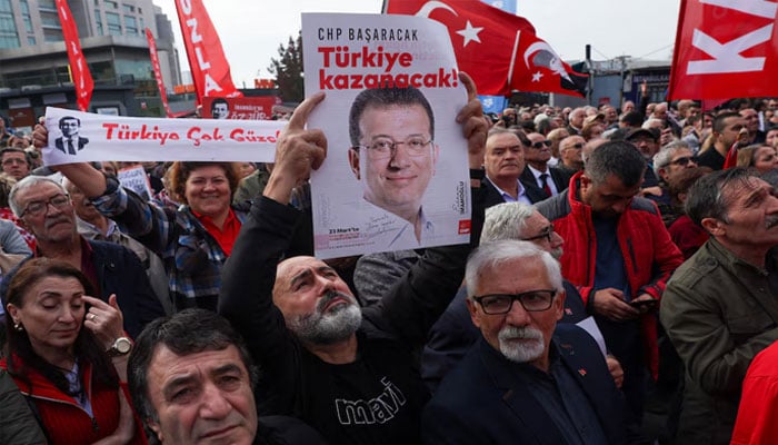 Turkey court orders arrest of Istanbul’s jailed mayor for ‘political A supporter of the main opposition Republican Peoples Party (CHP) holds a poster featuring a picture of jailed Istanbul Mayor Ekrem Imamoglu during a protest near the Justice Palace on October 26, 2025. — Reuters