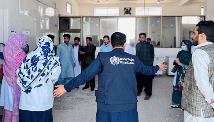 WHO to train 140,000 Pakistani health workers for measles, rubella Health workers attend a WHO-led training session for the measles and rubella campaign in Balochistan province, Pakistan. Photo credit: — WHO