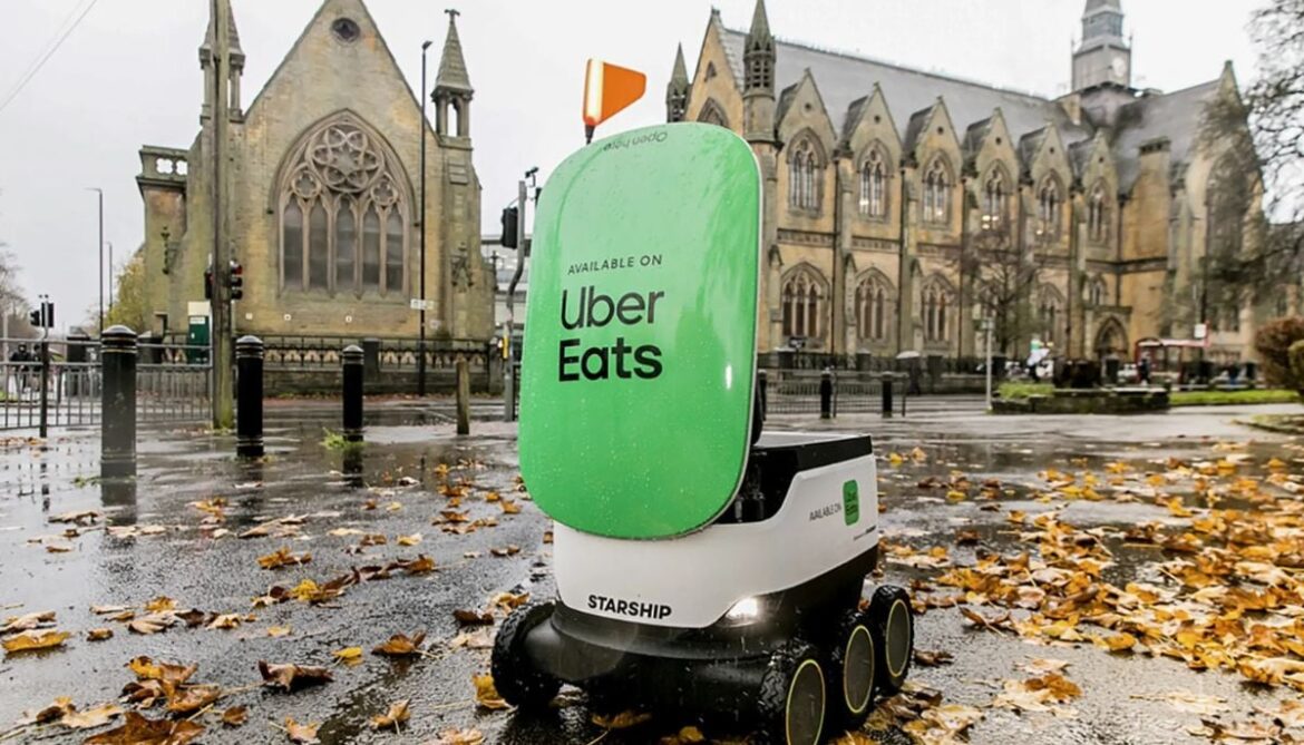  Uber teams up with Starship technologies to launch robot deliveries in UK