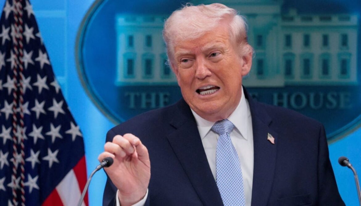 White House warns officials against betting on prediction markets