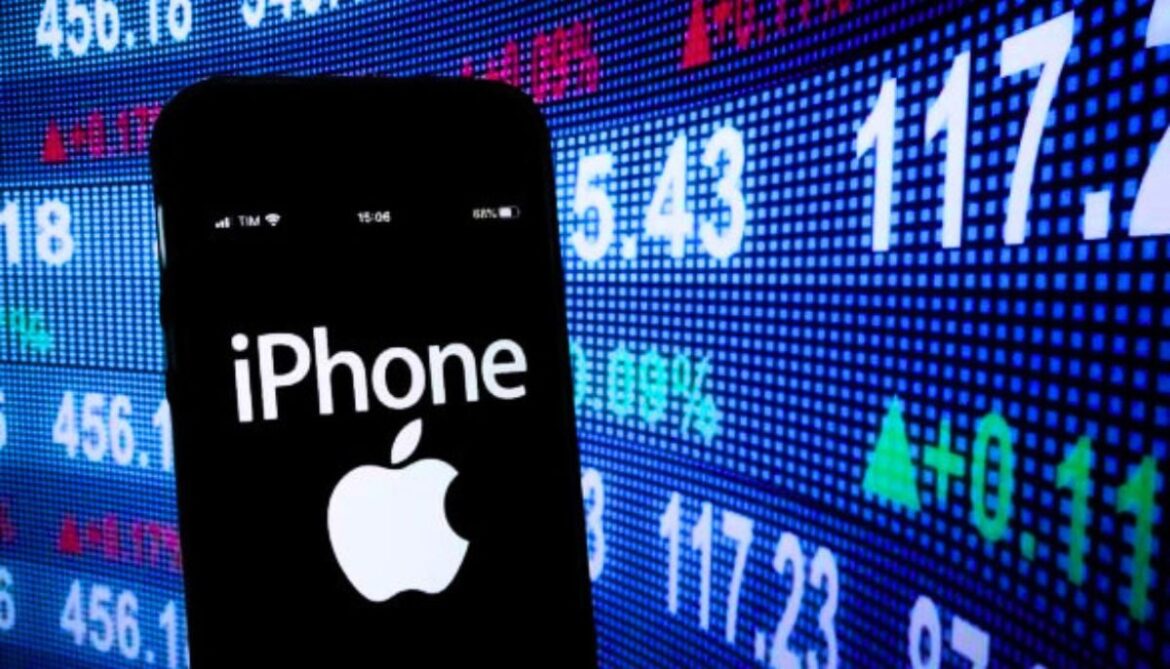 Apple shares jump on strong quarterly sales ahead of major CEO transition