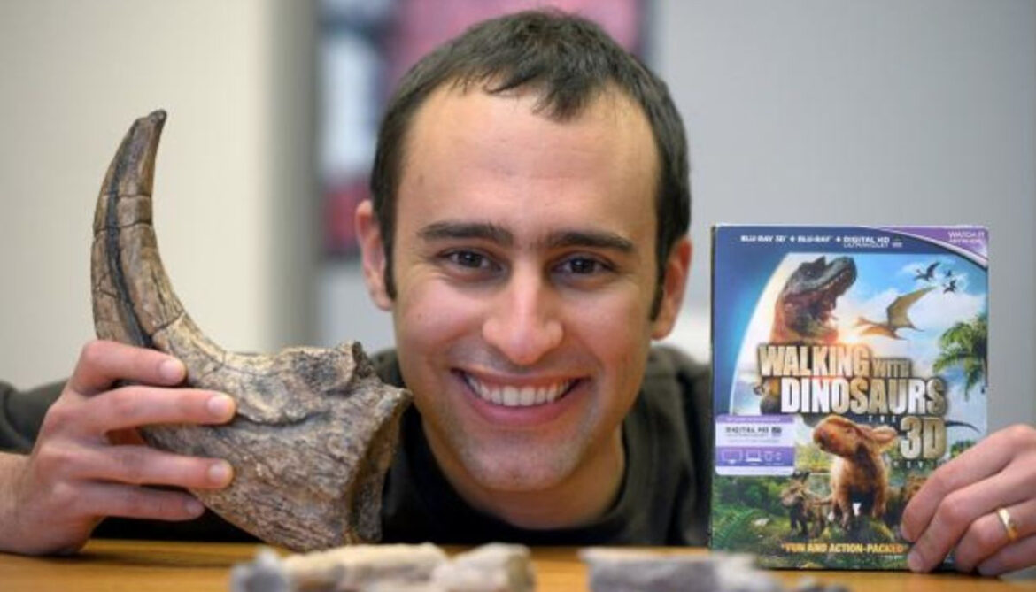 Could T rex think? Scientists are using birds to find out