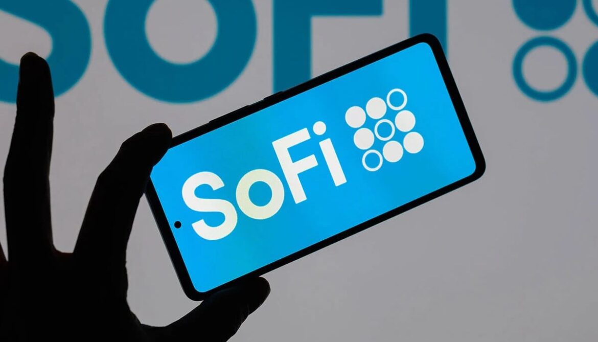SoFi stock drops as weaker sales outlook overshadows strong earnings growth
