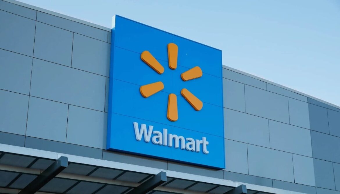 Walmart eliminates 1000 roles amid digital transformation plans