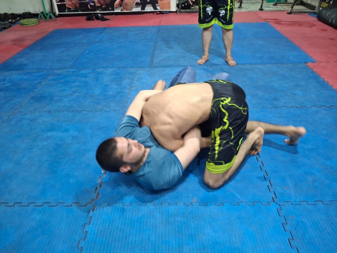 Peshawar’s taxi driver keeping MMA dream alive amid official neglect